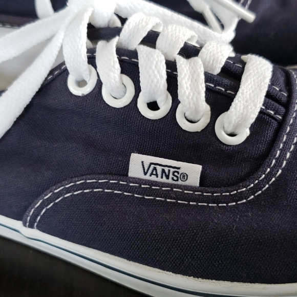 Van's shoes - Picture 2 of 9